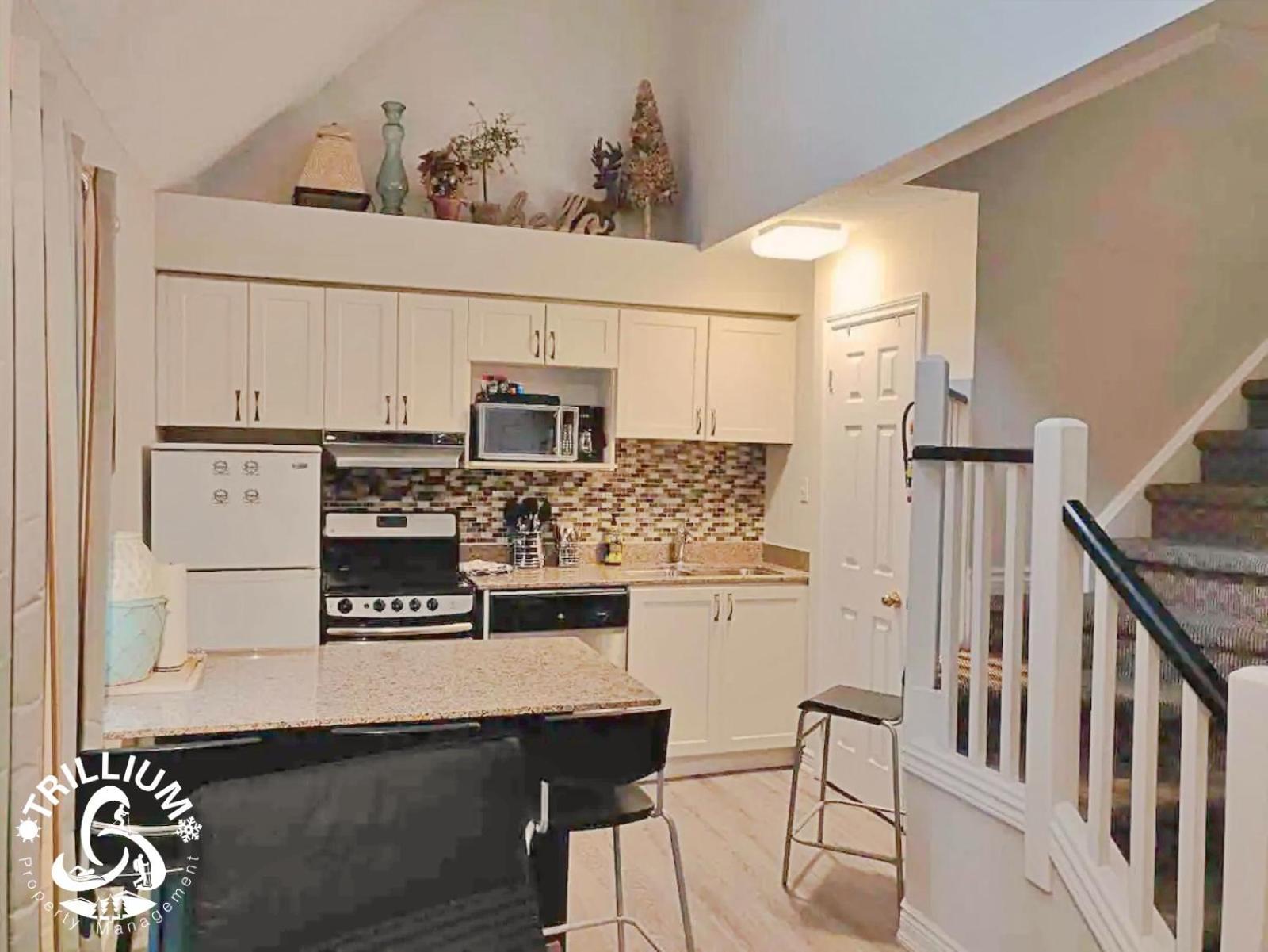 Blue Mountain, Collingwood - Loft Condo, Sleeps 4 블루마운틴 외부 사진