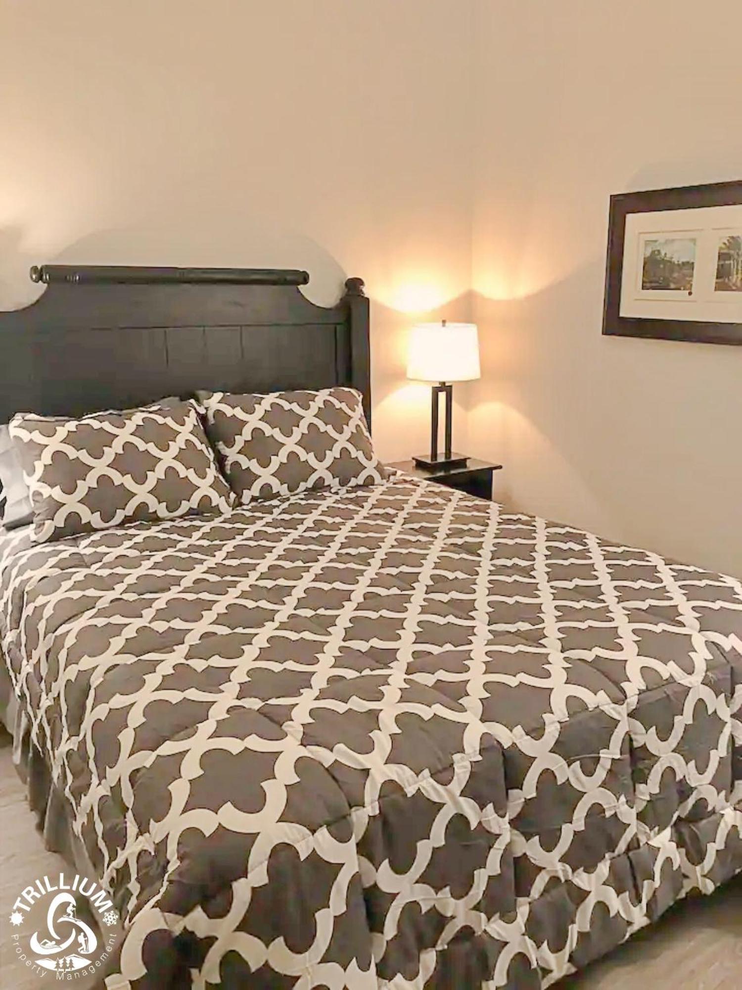 Blue Mountain, Collingwood - Loft Condo, Sleeps 4 블루마운틴 외부 사진